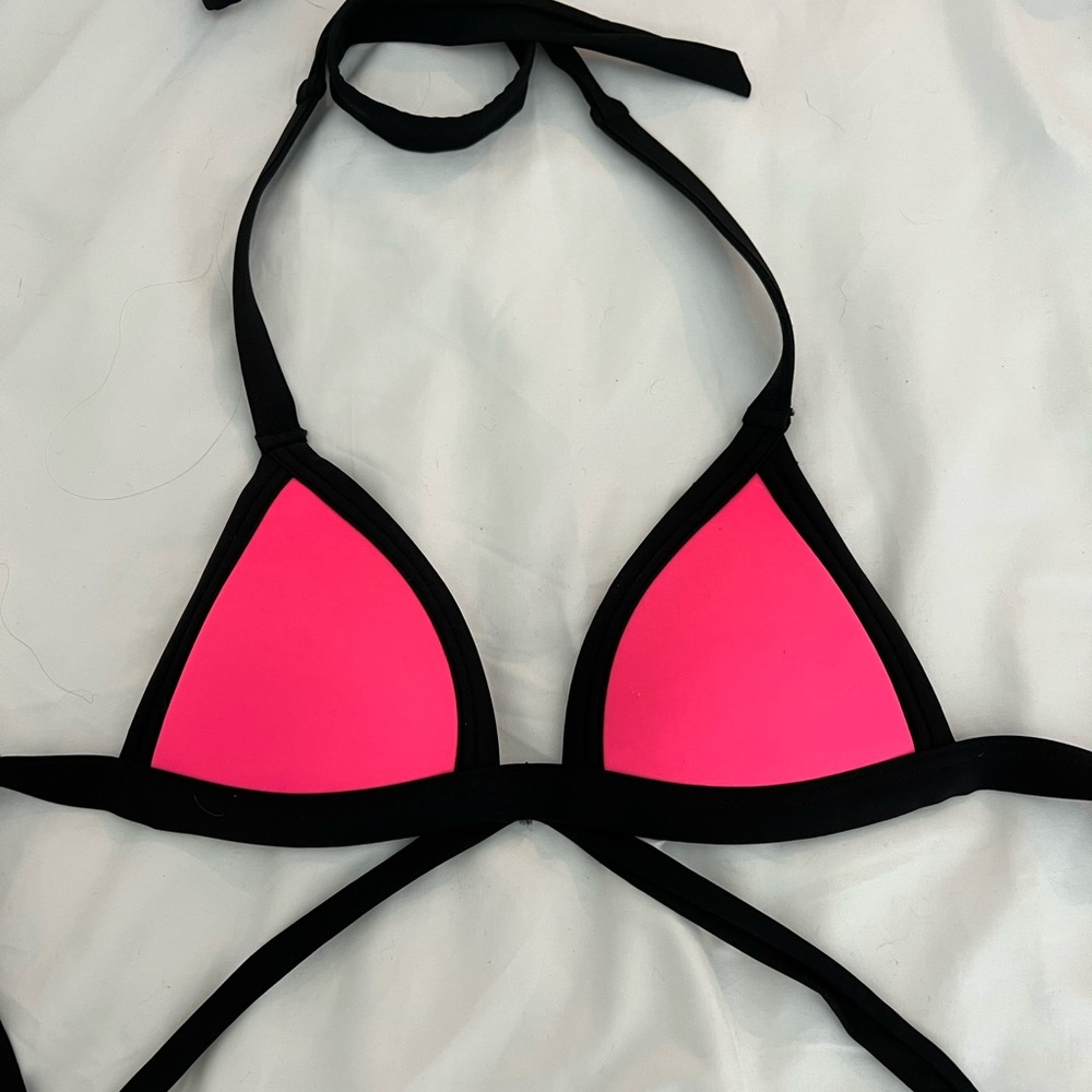 VS PINK HOT PINK PUSH UP WRAP BIKINI TOP